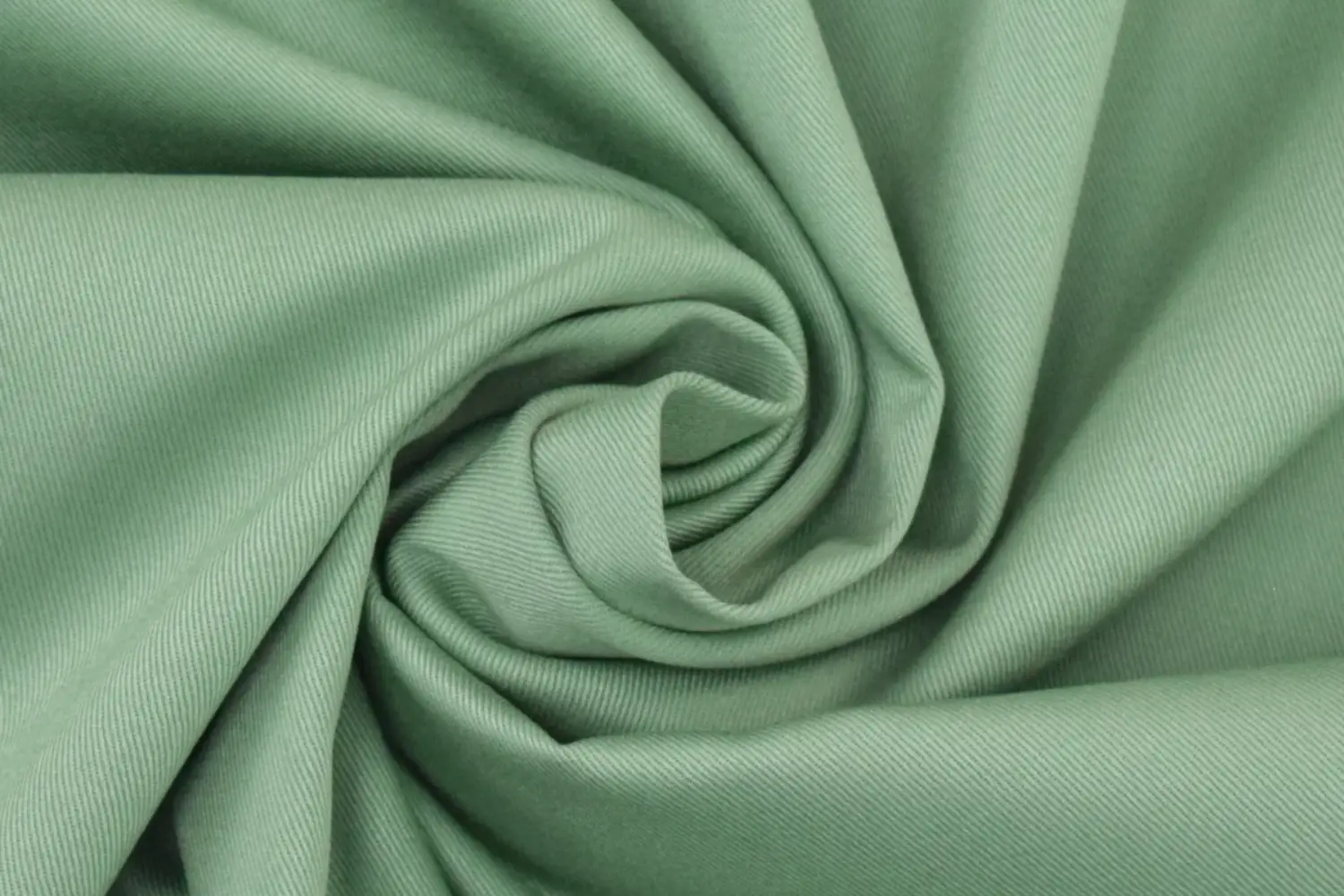 Serge Coton – Laize : 150cm – Composition 65/35 – Poids : 240g/m²